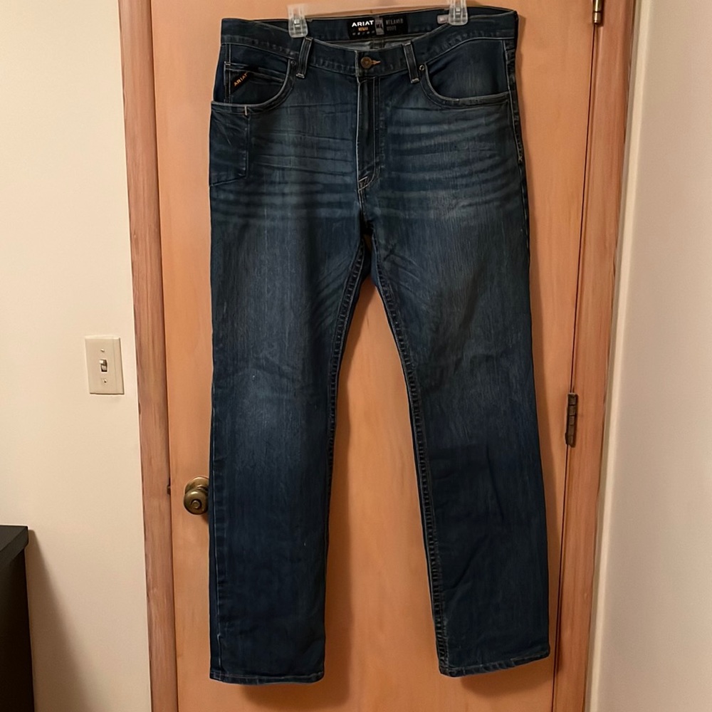 Ariat Men’s Relaxed Boot Jeans
38x36 Style M4